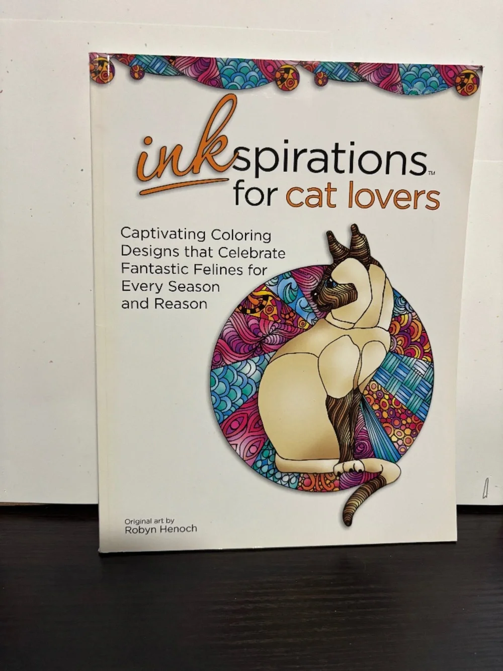 Cat Lovers adult coloring book